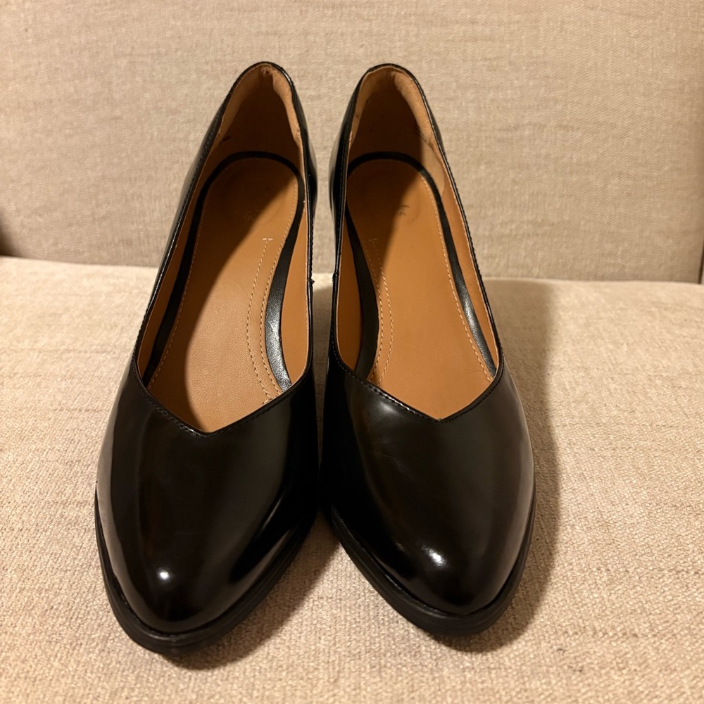 Clarks Elegant Black Women's Pumps